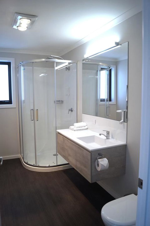 Seabrook Hotel - ACT Tourism 8