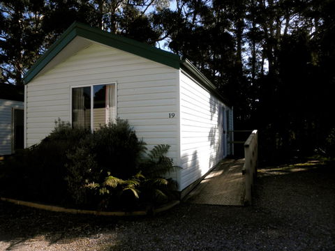 Strahan Beach Tourist Park - ACT Tourism 13