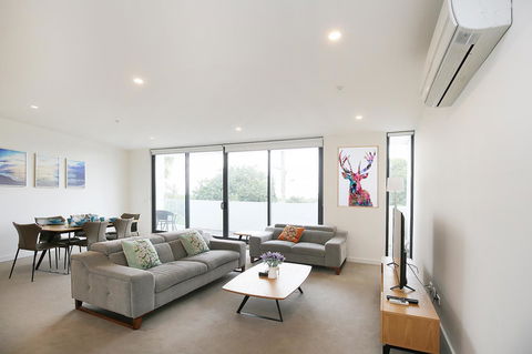 Ellia Doncaster Apartment - ACT Tourism 0