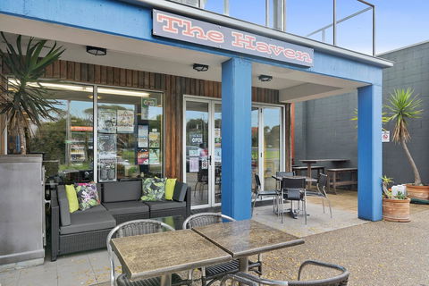 The Island Accommodation - ACT Tourism 28