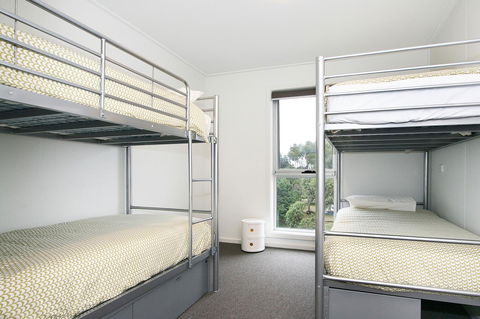 The Island Accommodation - ACT Tourism 36