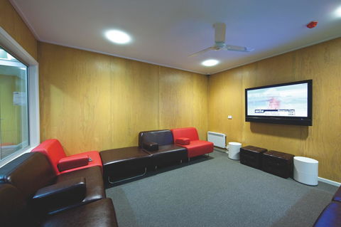 The Island Accommodation - ACT Tourism 18