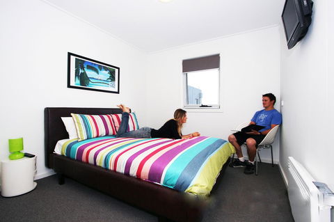 The Island Accommodation - ACT Tourism 9
