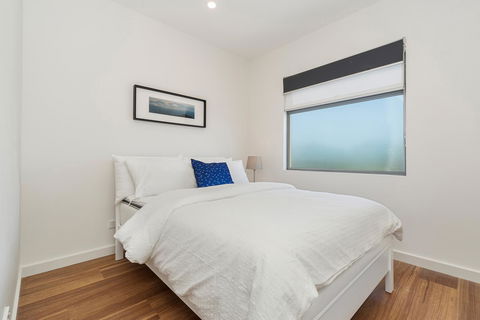 Rosewater Townhouses Dromana - ACT Tourism 21