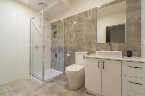 Rosewater Townhouses Dromana - ACT Tourism 31