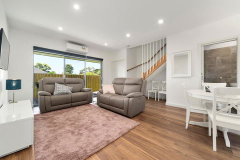 Rosewater Townhouses Dromana - ACT Tourism 14
