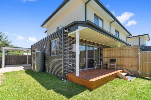 Rosewater Townhouses Dromana - ACT Tourism 12