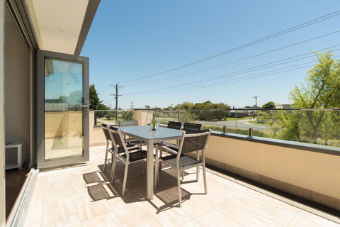 Rosewater Townhouses Dromana - ACT Tourism 27