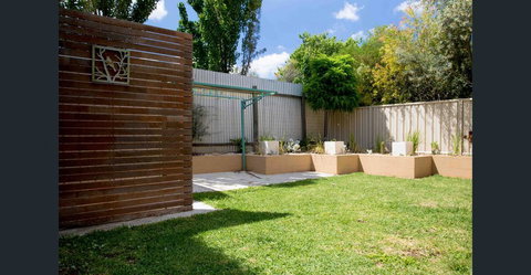 Flora Hill Creek Views - ACT Tourism 17