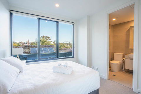 Poplar Apartments - ACT Tourism 9