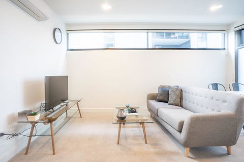 Poplar Apartments - ACT Tourism 1