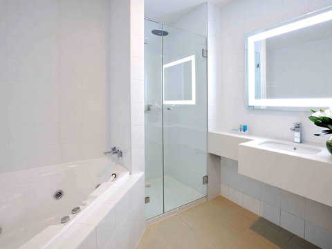 Novotel Melbourne Glen Waverley - ACT Tourism 4
