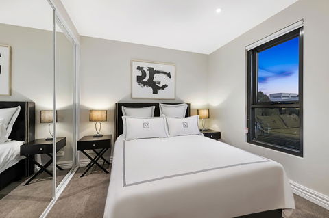 Manhattan Apartments - Notting Hill - ACT Tourism 15