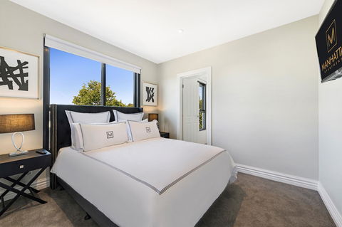 Manhattan Apartments - Notting Hill - ACT Tourism 18