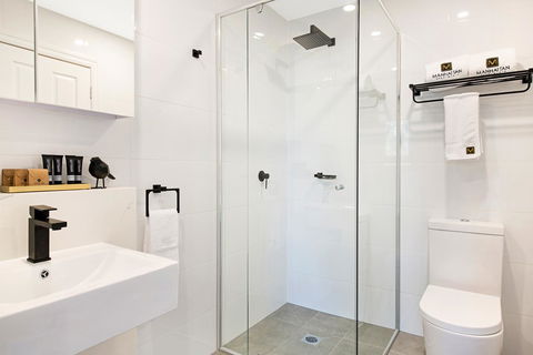 Manhattan Apartments - Notting Hill - ACT Tourism 20
