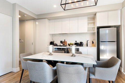 Manhattan Apartments - Notting Hill - ACT Tourism 27