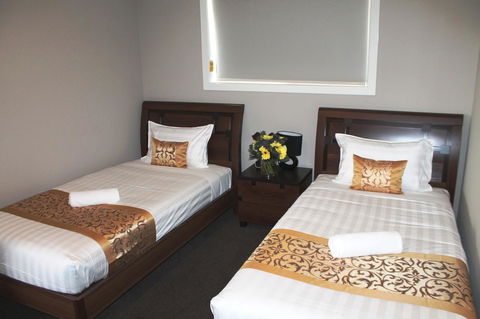 Atarhi Villas - Melbourne - ACT Tourism 7
