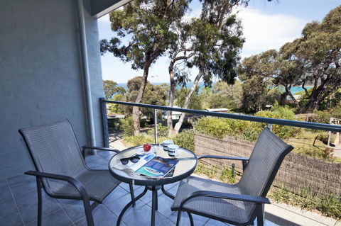 Lorne Surf Apartments - ACT Tourism 2
