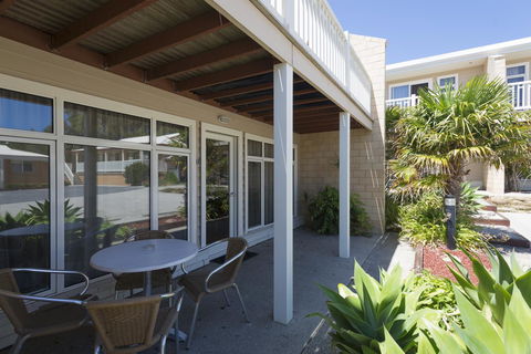 Port Campbell Parkview Motel & Apartments - ACT Tourism 35