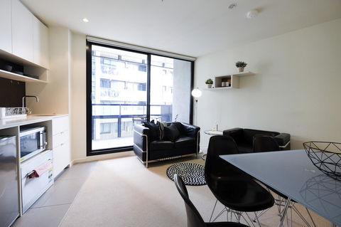 Mono Apartments On Franklin Street - ACT Tourism 27