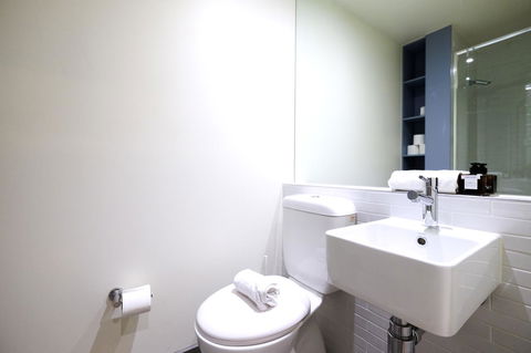 Mono Apartments On Franklin Street - ACT Tourism 23