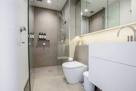 New Eureka 108 Hotel Apartments - ACT Tourism 0