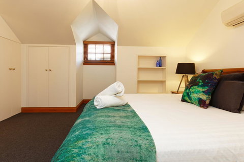 54 On Bank - ACT Tourism 40