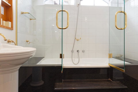 54 On Bank - ACT Tourism 37