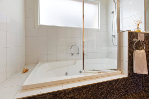 54 On Bank - ACT Tourism 23