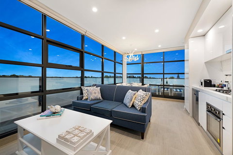 The Hamptons Apartments - St Kilda - ACT Tourism 26