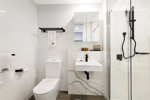 The Hamptons Apartments - St Kilda - ACT Tourism 15