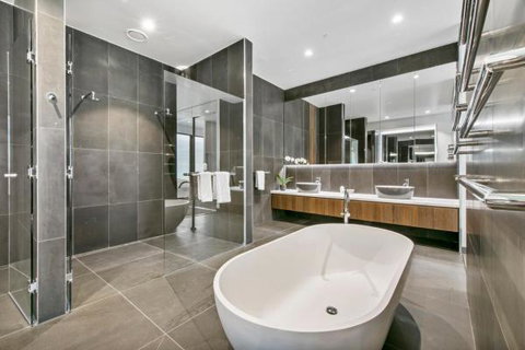 Experience Platinum Hotel Apartments - ACT Tourism 9