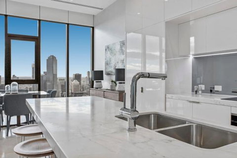 Experience Platinum Hotel Apartments - ACT Tourism 7
