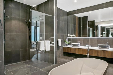 Experience Platinum Hotel Apartments - ACT Tourism 21