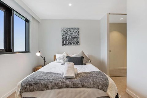 Experience Platinum Hotel Apartments - ACT Tourism 4