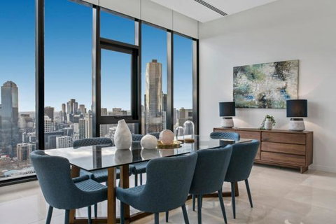 Experience Platinum Hotel Apartments - ACT Tourism 8