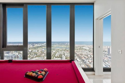 Experience Platinum Hotel Apartments - ACT Tourism 12