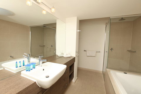 7 Falls Apartments - ACT Tourism 1