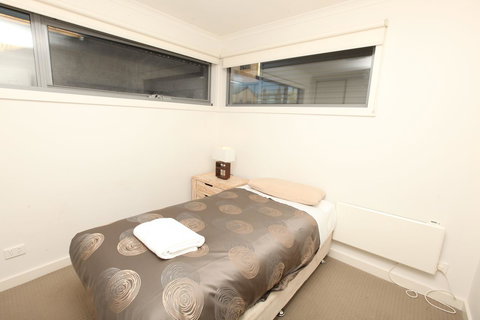 7 Falls Apartments - ACT Tourism 30