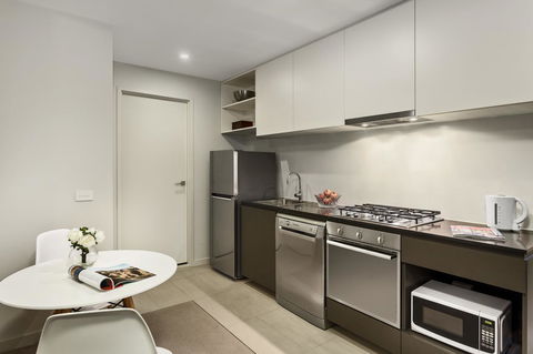 Winston Apartments - ACT Tourism 32
