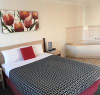 Beachcomber Motel  Apartments - ACT Tourism