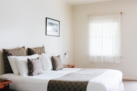 Dunkeld Studio Accommodation - ACT Tourism 6