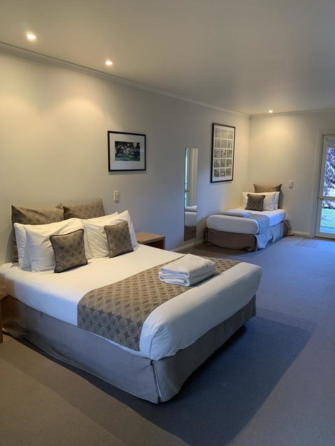Dunkeld Studio Accommodation - ACT Tourism 8