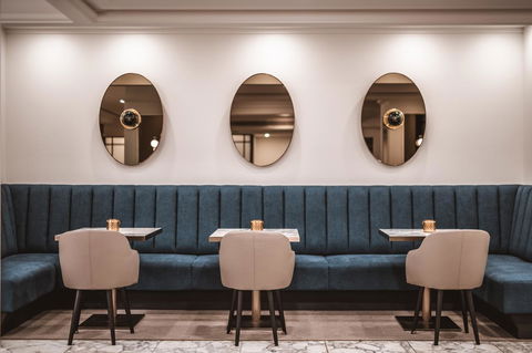The Savoy Hotel On Little Collins Melbourne - ACT Tourism 4
