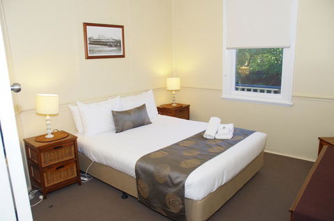 Amaroo Park - ACT Tourism 28