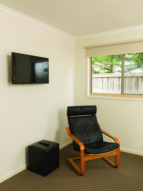 Amaroo Park - ACT Tourism 37