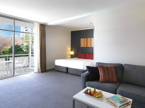 The Parkmore Hotel - ACT Tourism 16