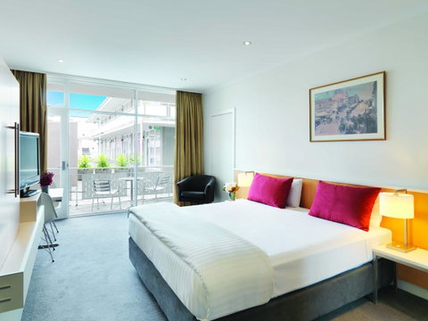The Parkmore Hotel - ACT Tourism 17