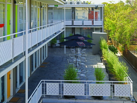 The Parkmore Hotel - ACT Tourism 6