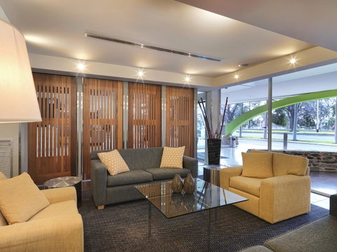The Parkmore Hotel - ACT Tourism 21